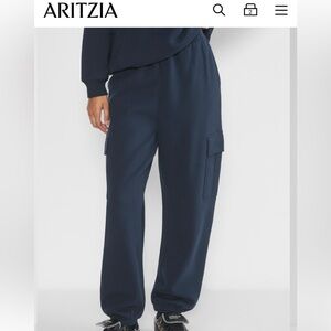 Aritzia Cargo Sweatfleece Joggers size Small